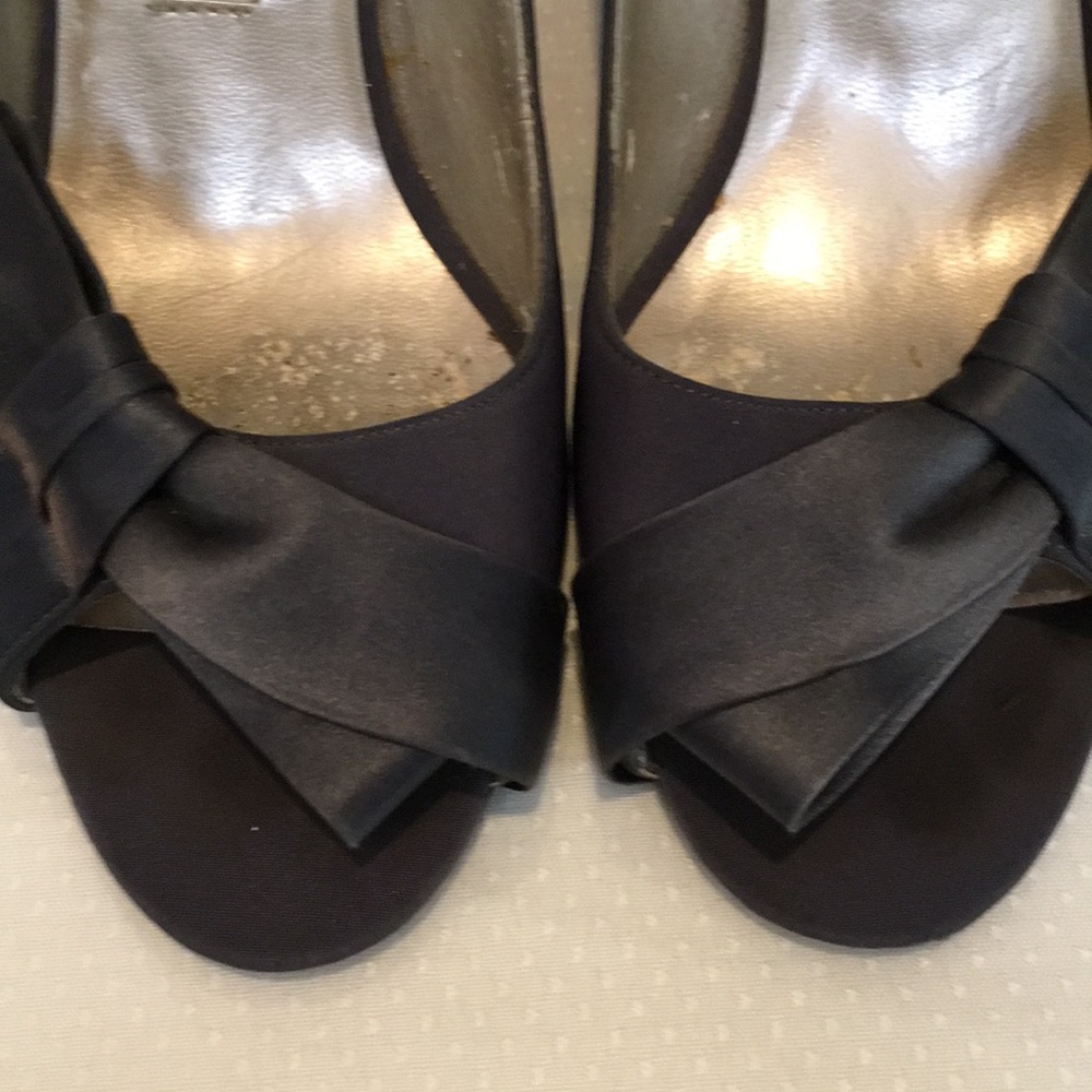 Heels - Picture 2 of 5